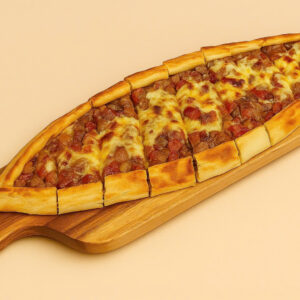 TURKISH PIDE PIZZA CHOPPED BEEF & CHEESE (PIZZA THỊT BÒ BẰM & PHÔ MAI)